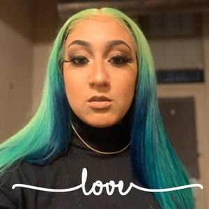 Meet your Posher, Dee